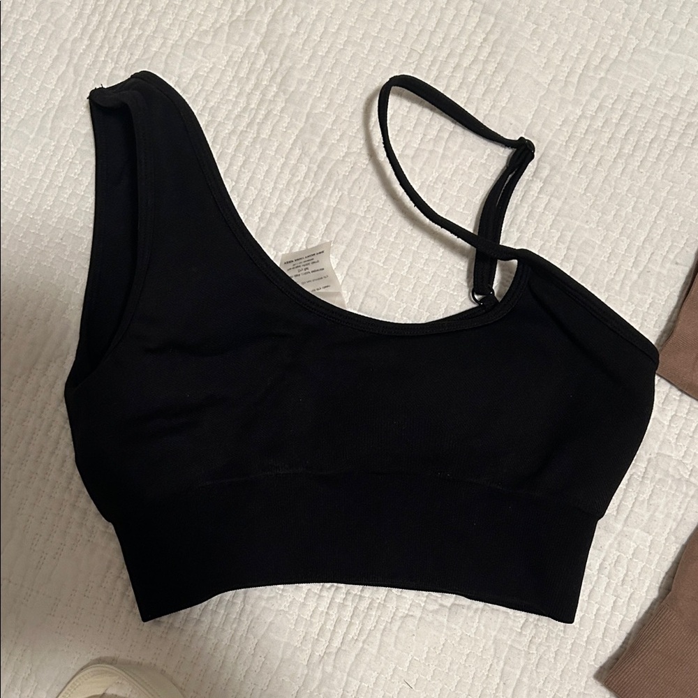 Workout Tops Bundle - Picture 2 of 5
